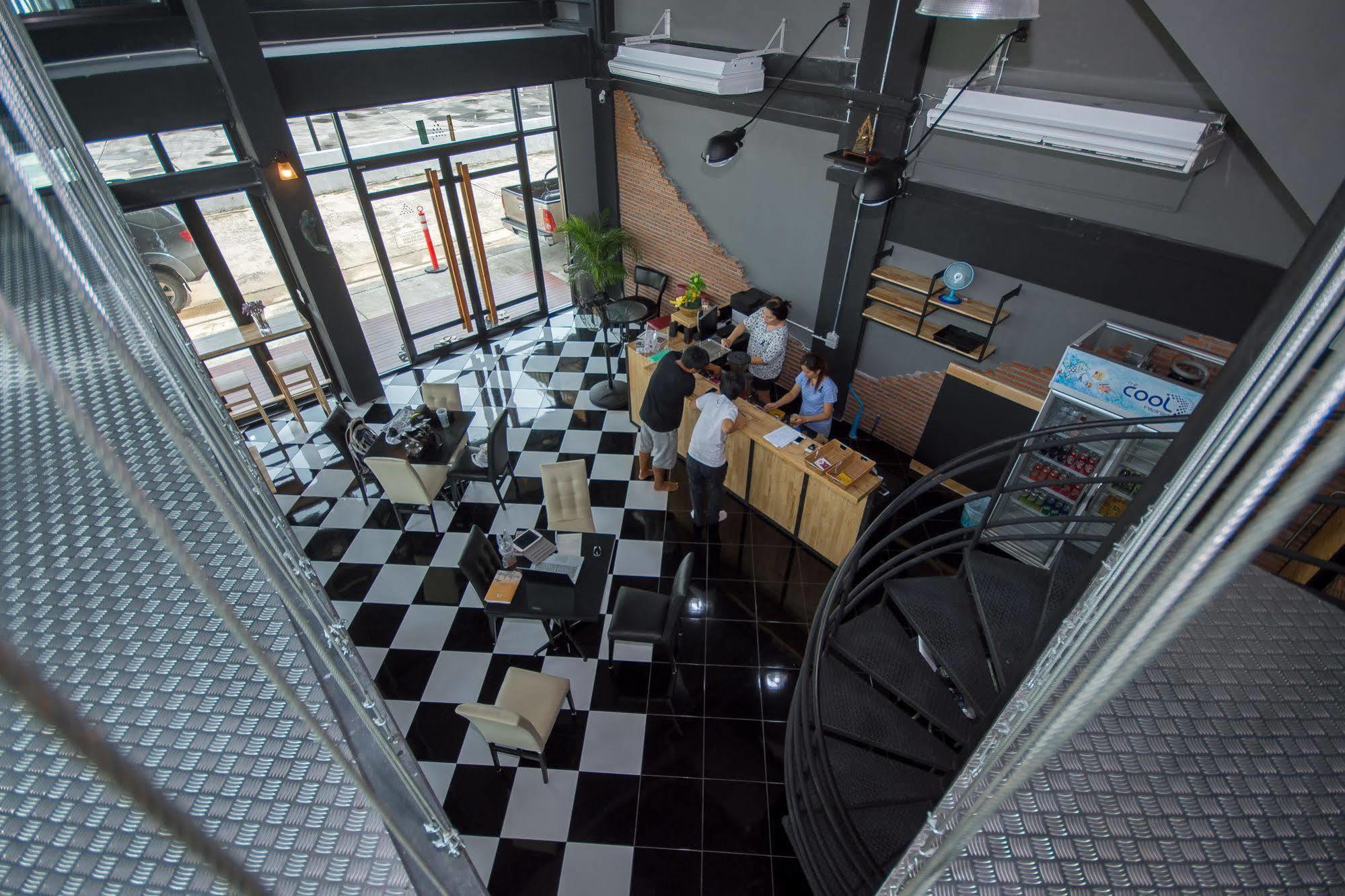 The Logbook Room And Cafe' Csonburi Kültér fotó